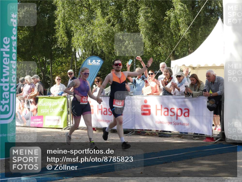 07.09.2025 - 19. Norderstedt Triathlon Zöllner http://msf.ph/oto/8785823 07.09.2025 12:51:57 Ziel 162, 163 meine-sportfotos.de