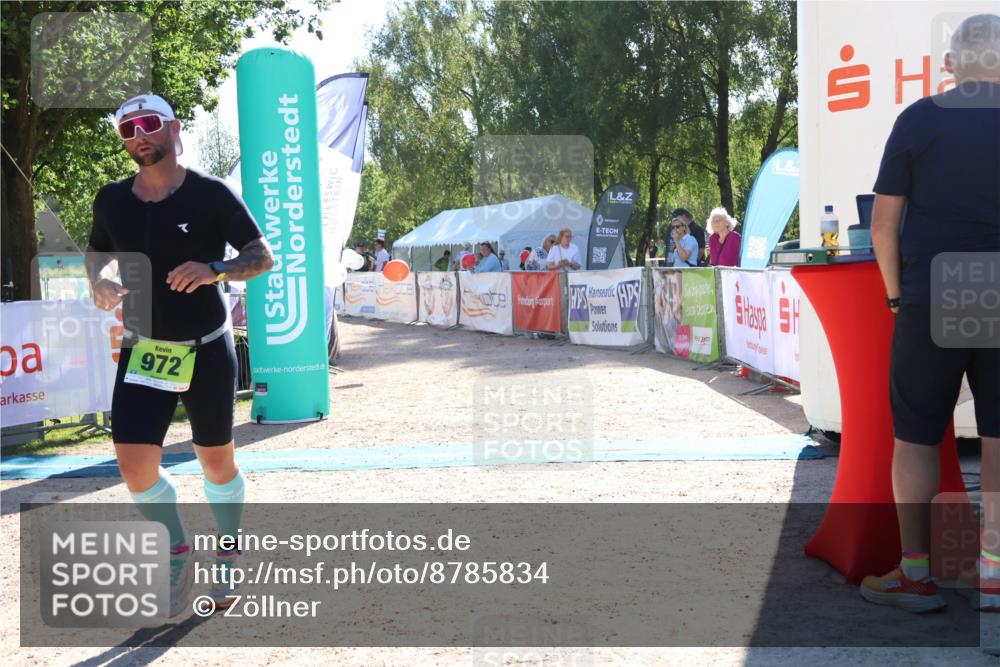 07.09.2025 - 19. Norderstedt Triathlon Zöllner http://msf.ph/oto/8785834 07.09.2025 15:33:52 Ziel 972 meine-sportfotos.de