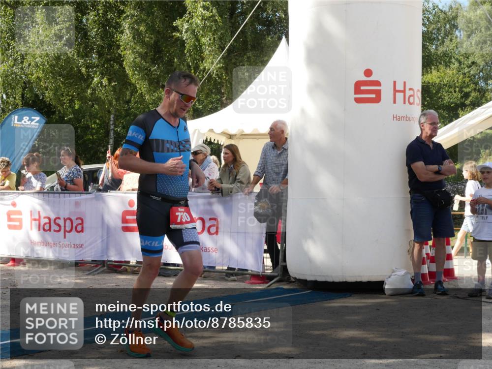 07.09.2025 - 19. Norderstedt Triathlon Zöllner http://msf.ph/oto/8785835 07.09.2025 12:52:15 Ziel 730 meine-sportfotos.de