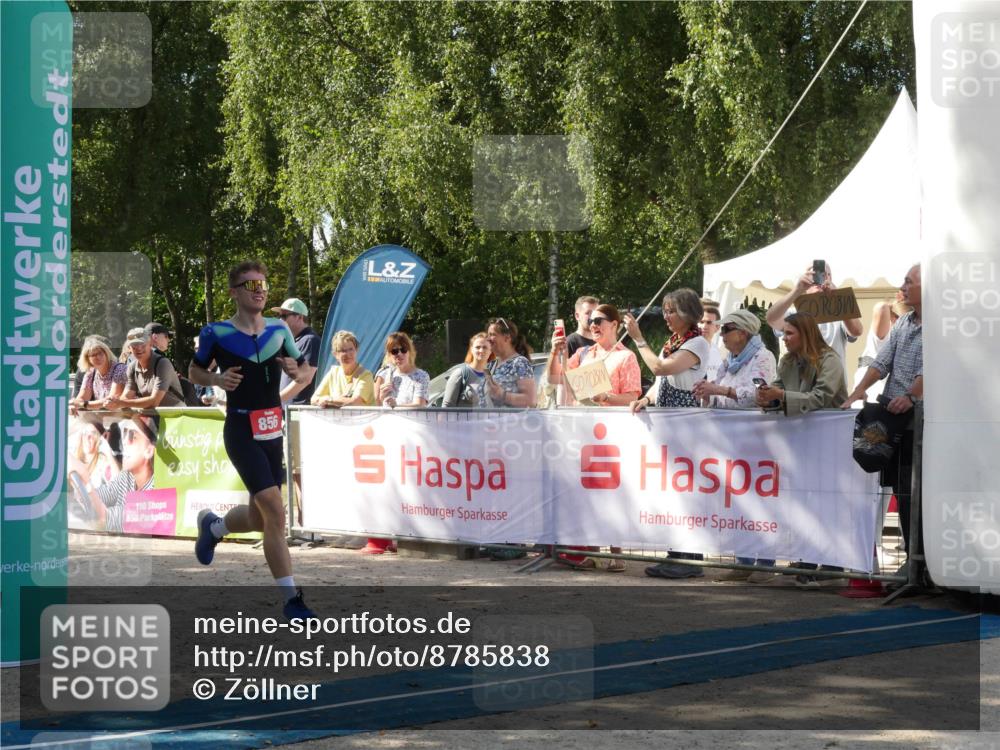 07.09.2025 - 19. Norderstedt Triathlon Zöllner http://msf.ph/oto/8785838 07.09.2025 12:52:32 Ziel 856 meine-sportfotos.de