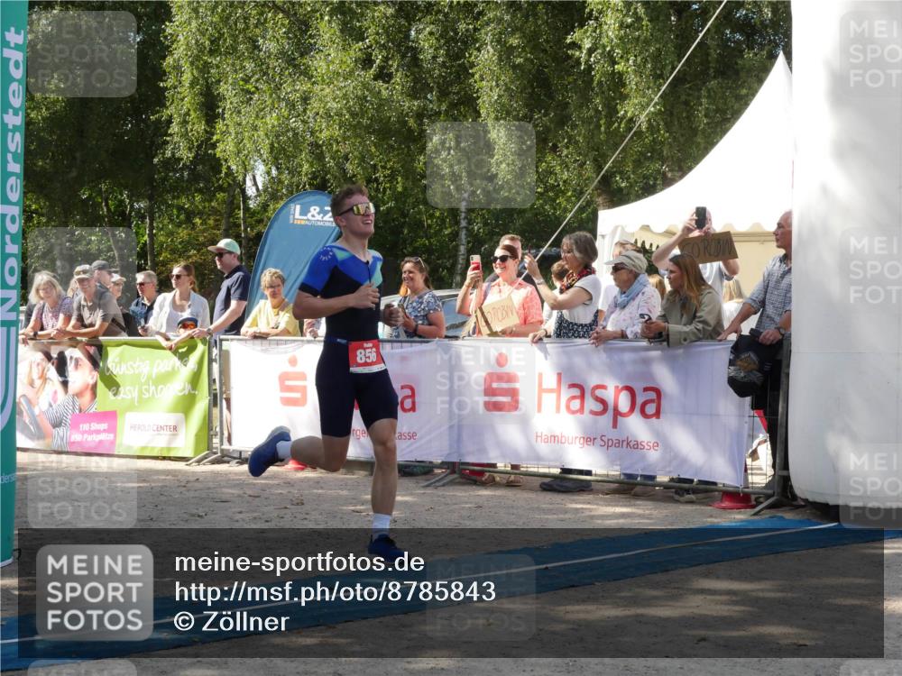 07.09.2025 - 19. Norderstedt Triathlon Zöllner http://msf.ph/oto/8785843 07.09.2025 12:52:32 Ziel 856 meine-sportfotos.de