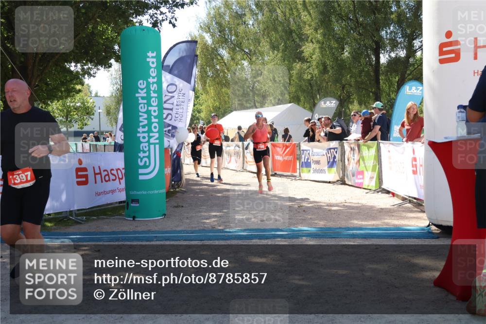 07.09.2025 - 19. Norderstedt Triathlon Zöllner http://msf.ph/oto/8785857 07.09.2025 13:20:33 Ziel 781, 798, 808, 1397 meine-sportfotos.de