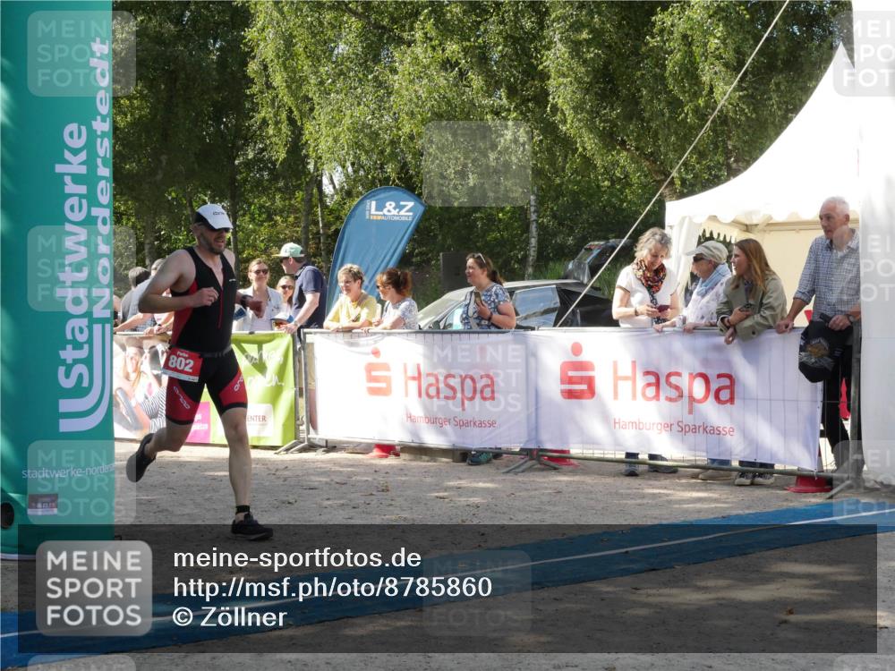 07.09.2025 - 19. Norderstedt Triathlon Zöllner http://msf.ph/oto/8785860 07.09.2025 12:53:12 Ziel 802, 1359 meine-sportfotos.de