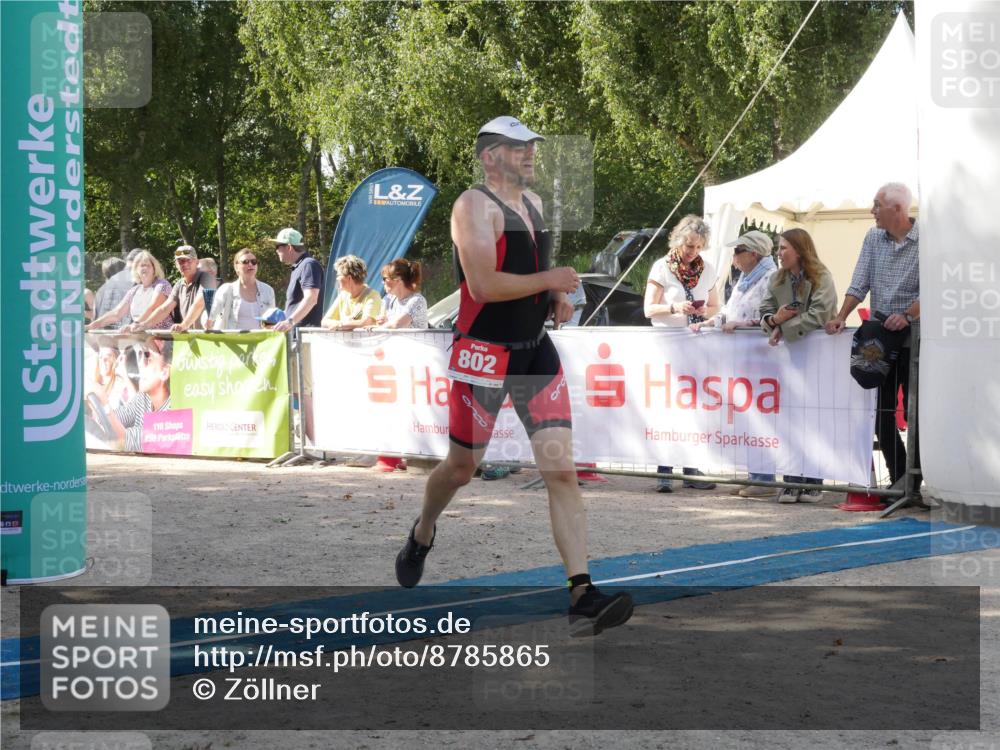 07.09.2025 - 19. Norderstedt Triathlon Zöllner http://msf.ph/oto/8785865 07.09.2025 12:53:12 Ziel 802, 1359 meine-sportfotos.de