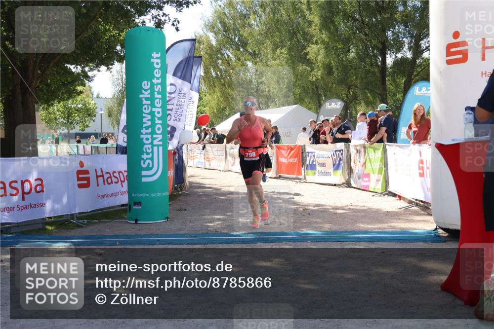07.09.2025 - 19. Norderstedt Triathlon Zöllner http://msf.ph/oto/8785866 07.09.2025 13:20:34 Ziel 781, 798, 808, 1397 meine-sportfotos.de