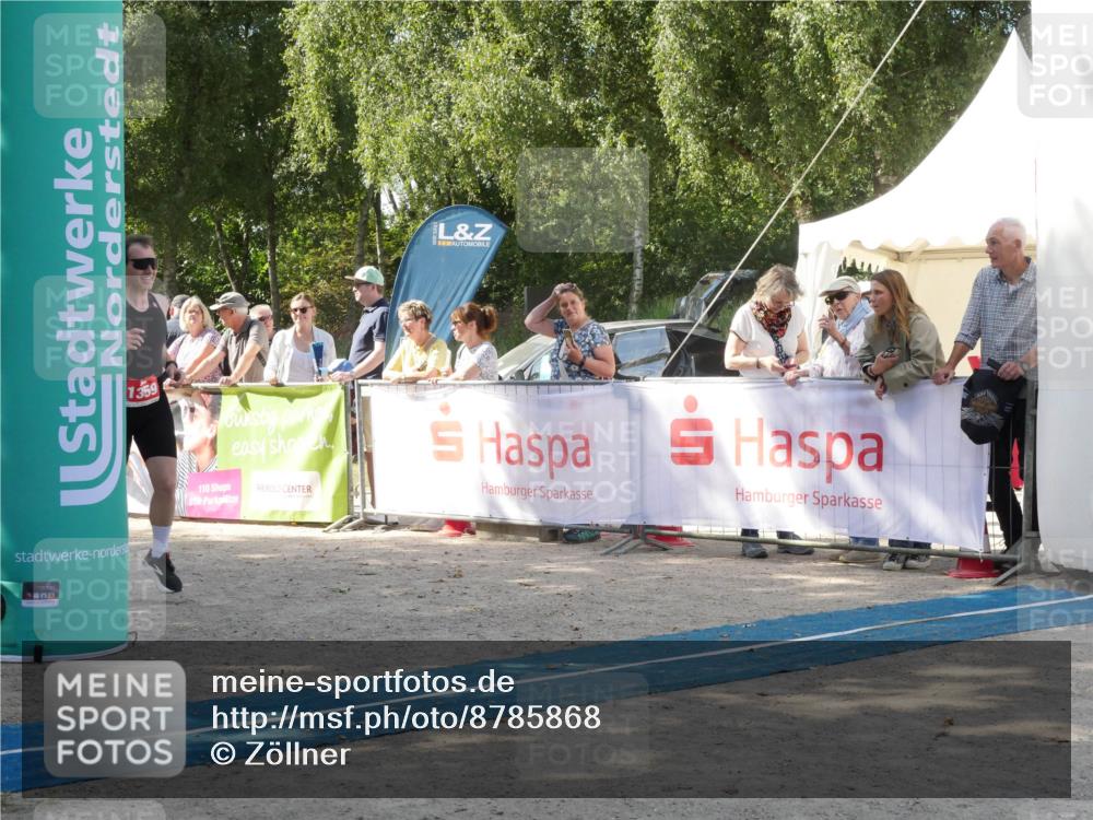 07.09.2025 - 19. Norderstedt Triathlon Zöllner http://msf.ph/oto/8785868 07.09.2025 12:53:16 Ziel 802, 1359 meine-sportfotos.de