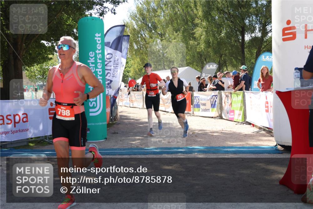 07.09.2025 - 19. Norderstedt Triathlon Zöllner http://msf.ph/oto/8785878 07.09.2025 13:20:36 Ziel 781, 798, 808, 1397 meine-sportfotos.de