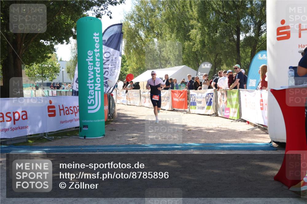 07.09.2025 - 19. Norderstedt Triathlon Zöllner http://msf.ph/oto/8785896 07.09.2025 13:20:55 Ziel 754 meine-sportfotos.de