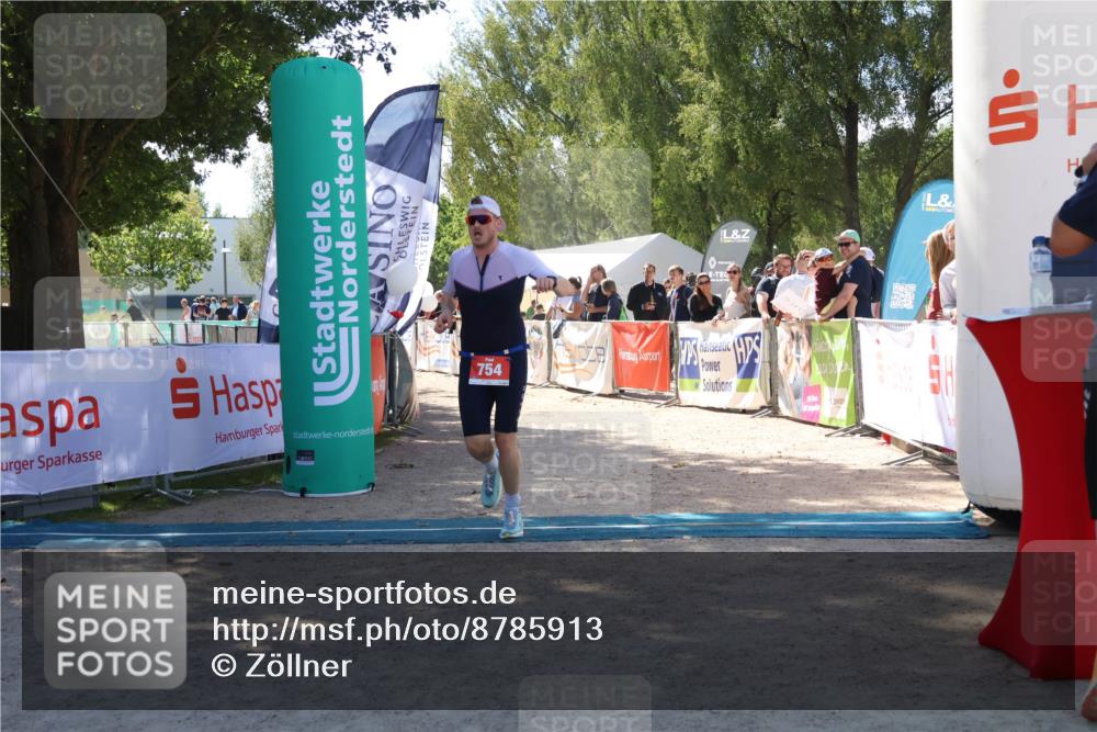 07.09.2025 - 19. Norderstedt Triathlon Zöllner http://msf.ph/oto/8785913 07.09.2025 13:20:57 Ziel 754 meine-sportfotos.de