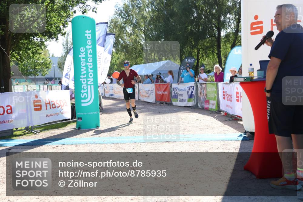 07.09.2025 - 19. Norderstedt Triathlon Zöllner http://msf.ph/oto/8785935 07.09.2025 15:35:01 Ziel 393 meine-sportfotos.de