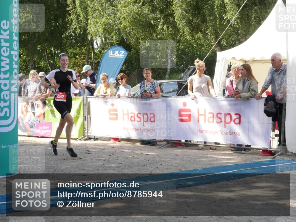 07.09.2025 - 19. Norderstedt Triathlon Zöllner http://msf.ph/oto/8785944 07.09.2025 12:55:37 Ziel 292 meine-sportfotos.de