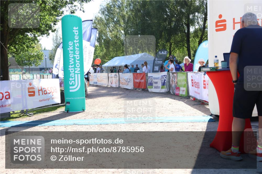 07.09.2025 - 19. Norderstedt Triathlon Zöllner http://msf.ph/oto/8785956 07.09.2025 15:35:05 Ziel 393, 1406 meine-sportfotos.de