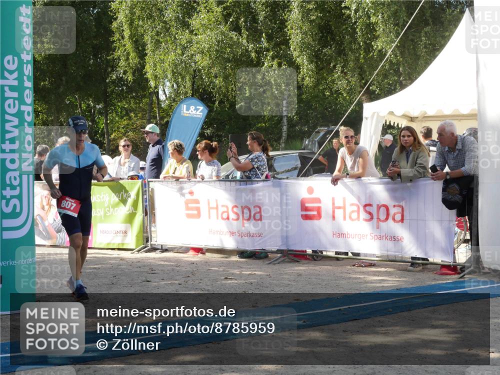 07.09.2025 - 19. Norderstedt Triathlon Zöllner http://msf.ph/oto/8785959 07.09.2025 12:56:37 Ziel 261, 807, 1249, 1294 meine-sportfotos.de