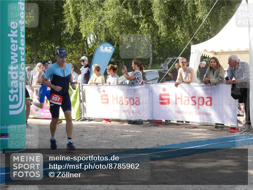 07.09.2025 - 19. Norderstedt Triathlon Zöllner http://msf.ph/oto/8785962 07.09.2025 12:56:37 Ziel 261, 807, 1249, 1294 meine-sportfotos.de