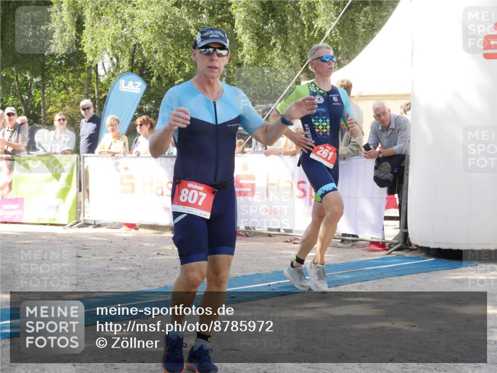 07.09.2025 - 19. Norderstedt Triathlon Zöllner http://msf.ph/oto/8785972 07.09.2025 12:56:39 Ziel 261, 807, 1249, 1294 meine-sportfotos.de