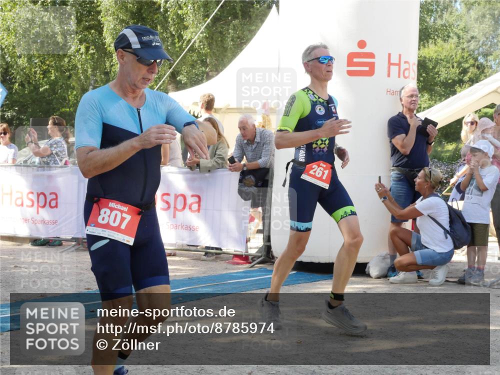07.09.2025 - 19. Norderstedt Triathlon Zöllner http://msf.ph/oto/8785974 07.09.2025 12:56:39 Ziel 261, 807, 1249, 1294 meine-sportfotos.de