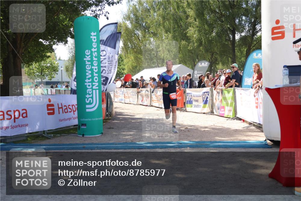 07.09.2025 - 19. Norderstedt Triathlon Zöllner http://msf.ph/oto/8785977 07.09.2025 13:21:55 Ziel 220, 249, 301, 1373 meine-sportfotos.de