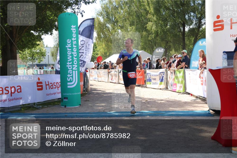 07.09.2025 - 19. Norderstedt Triathlon Zöllner http://msf.ph/oto/8785982 07.09.2025 13:21:55 Ziel 220, 249, 301, 1373 meine-sportfotos.de