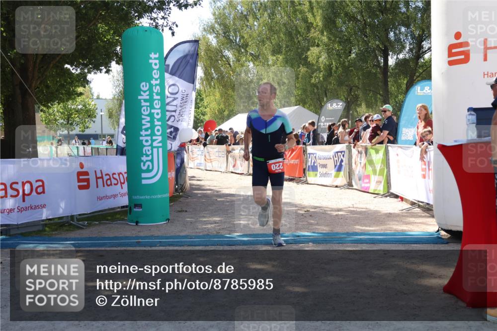 07.09.2025 - 19. Norderstedt Triathlon Zöllner http://msf.ph/oto/8785985 07.09.2025 13:21:56 Ziel 220, 249, 301 meine-sportfotos.de