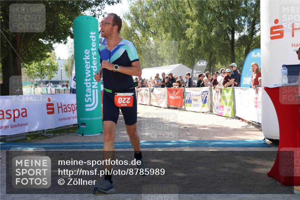 07.09.2025 - 19. Norderstedt Triathlon Zöllner http://msf.ph/oto/8785989 07.09.2025 13:21:56 Ziel 220, 249, 301 meine-sportfotos.de