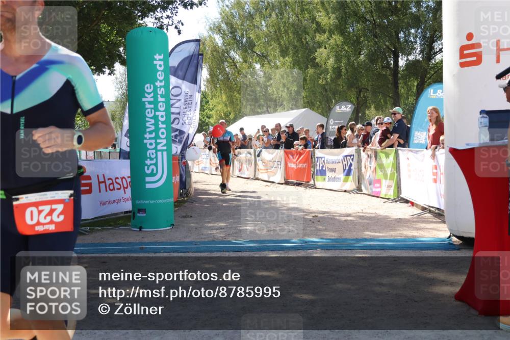 07.09.2025 - 19. Norderstedt Triathlon Zöllner http://msf.ph/oto/8785995 07.09.2025 13:21:57 Ziel 220, 249, 301 meine-sportfotos.de