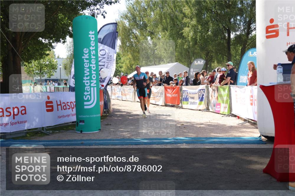 07.09.2025 - 19. Norderstedt Triathlon Zöllner http://msf.ph/oto/8786002 07.09.2025 13:21:58 Ziel 220, 249, 301 meine-sportfotos.de