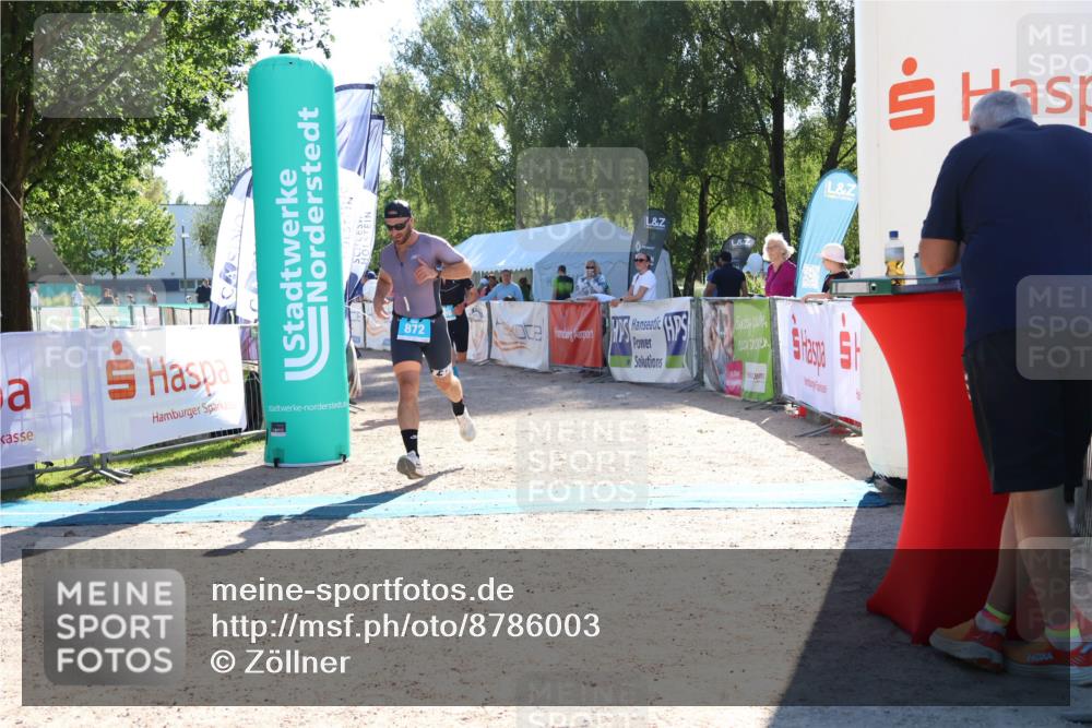 07.09.2025 - 19. Norderstedt Triathlon Zöllner http://msf.ph/oto/8786003 07.09.2025 15:35:54 Ziel 369, 872 meine-sportfotos.de