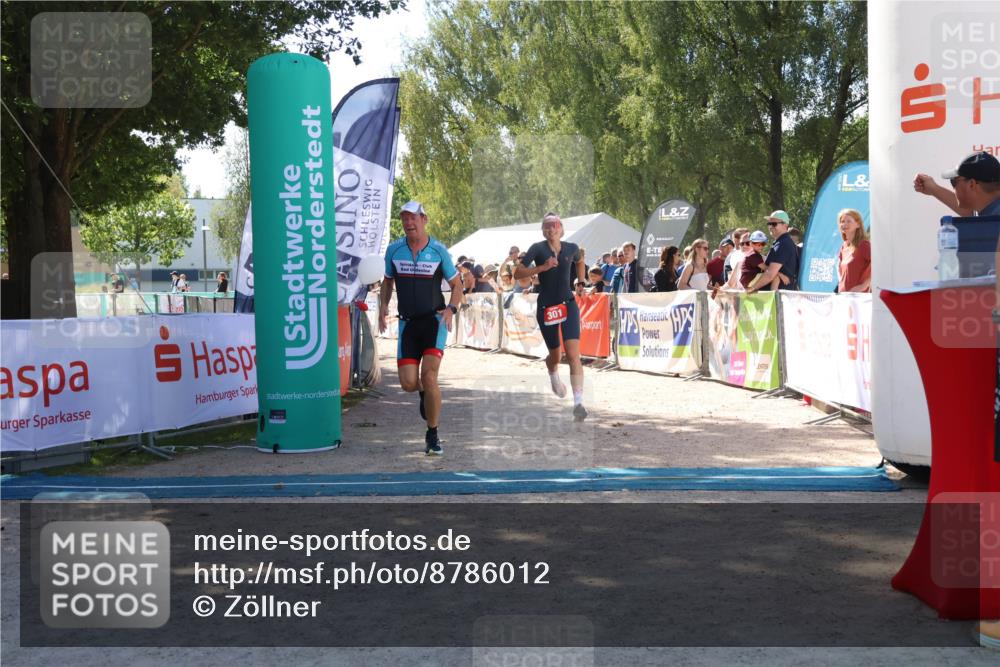07.09.2025 - 19. Norderstedt Triathlon Zöllner http://msf.ph/oto/8786012 07.09.2025 13:21:59 Ziel 220, 249, 301 meine-sportfotos.de