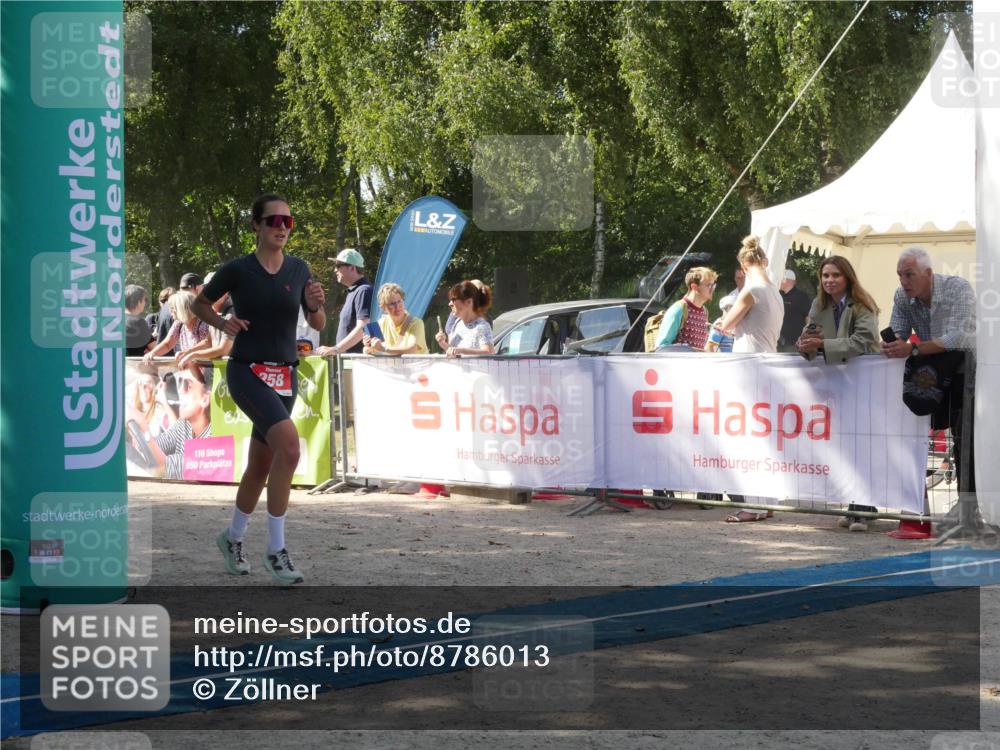 07.09.2025 - 19. Norderstedt Triathlon Zöllner http://msf.ph/oto/8786013 07.09.2025 12:57:26 Ziel 258, 850 meine-sportfotos.de