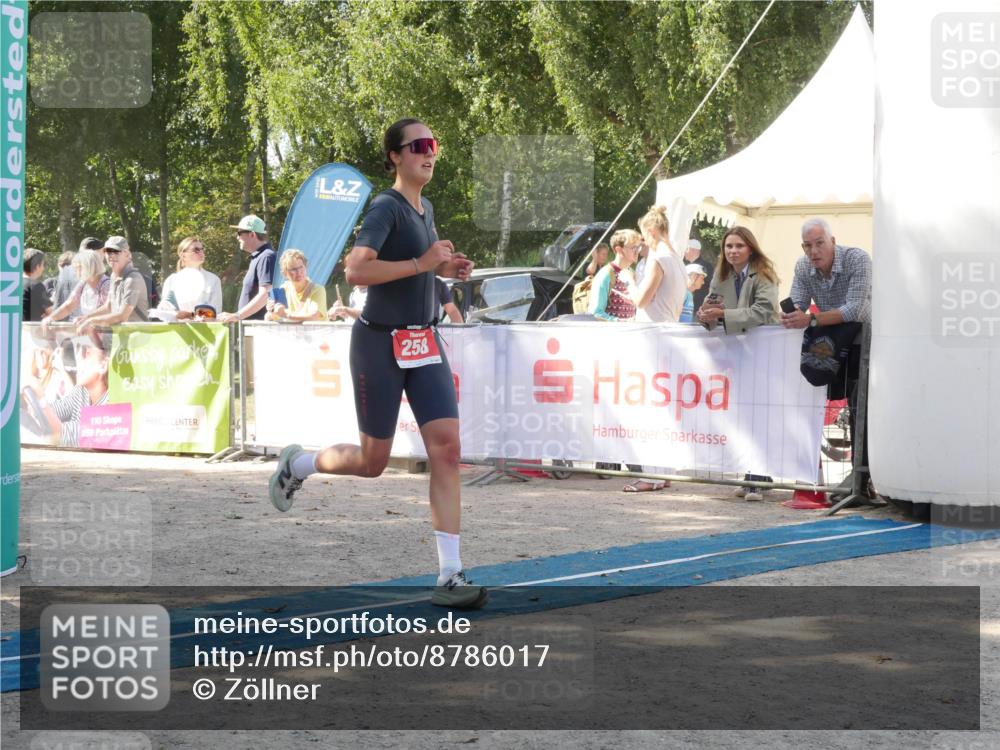 07.09.2025 - 19. Norderstedt Triathlon Zöllner http://msf.ph/oto/8786017 07.09.2025 12:57:26 Ziel 258, 850 meine-sportfotos.de