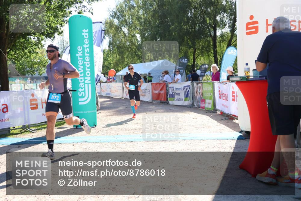 07.09.2025 - 19. Norderstedt Triathlon Zöllner http://msf.ph/oto/8786018 07.09.2025 15:35:55 Ziel 369, 872 meine-sportfotos.de