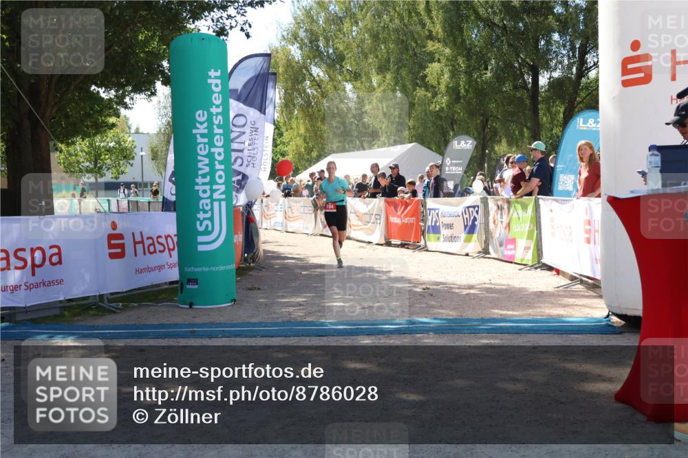 07.09.2025 - 19. Norderstedt Triathlon Zöllner http://msf.ph/oto/8786028 07.09.2025 13:22:09 Ziel 194 meine-sportfotos.de