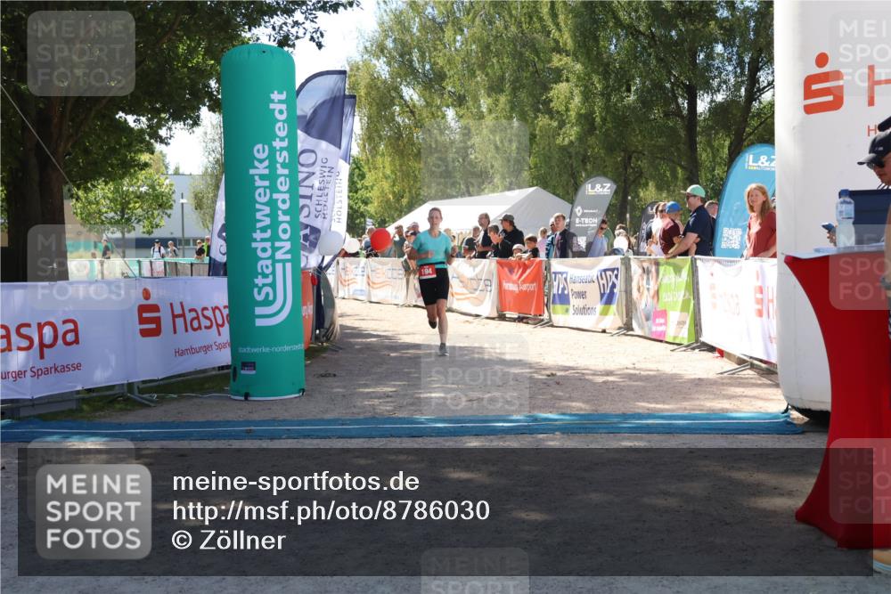 07.09.2025 - 19. Norderstedt Triathlon Zöllner http://msf.ph/oto/8786030 07.09.2025 13:22:10 Ziel 194 meine-sportfotos.de