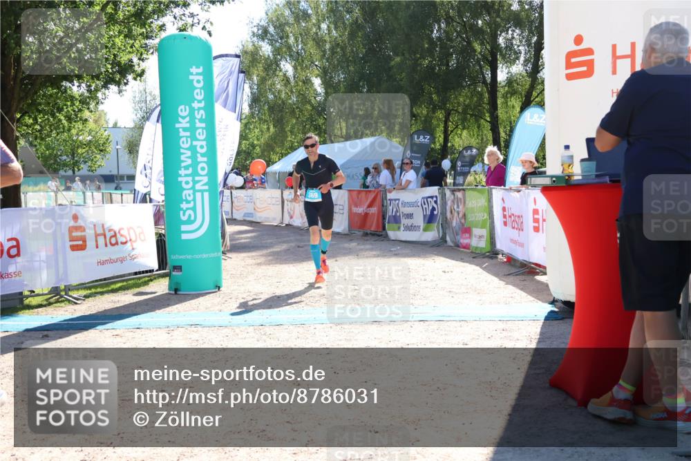 07.09.2025 - 19. Norderstedt Triathlon Zöllner http://msf.ph/oto/8786031 07.09.2025 15:35:56 Ziel 369, 872 meine-sportfotos.de
