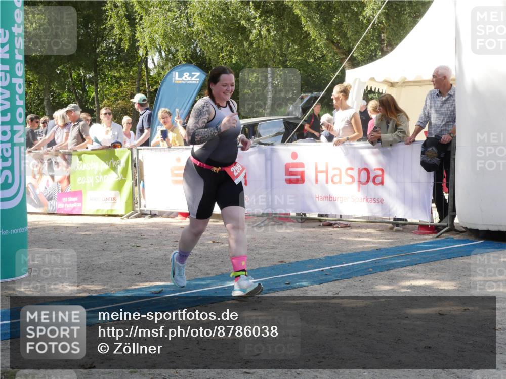 07.09.2025 - 19. Norderstedt Triathlon Zöllner http://msf.ph/oto/8786038 07.09.2025 12:57:46 Ziel 259, 898, 1231 meine-sportfotos.de