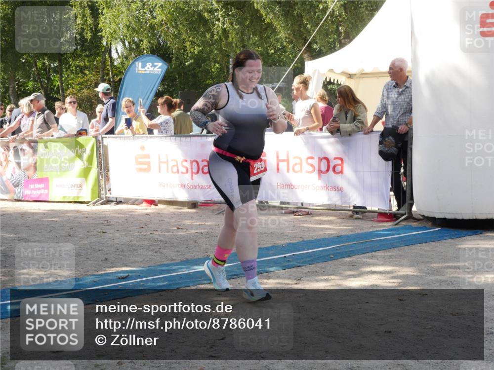 07.09.2025 - 19. Norderstedt Triathlon Zöllner http://msf.ph/oto/8786041 07.09.2025 12:57:46 Ziel 259, 898, 1231 meine-sportfotos.de