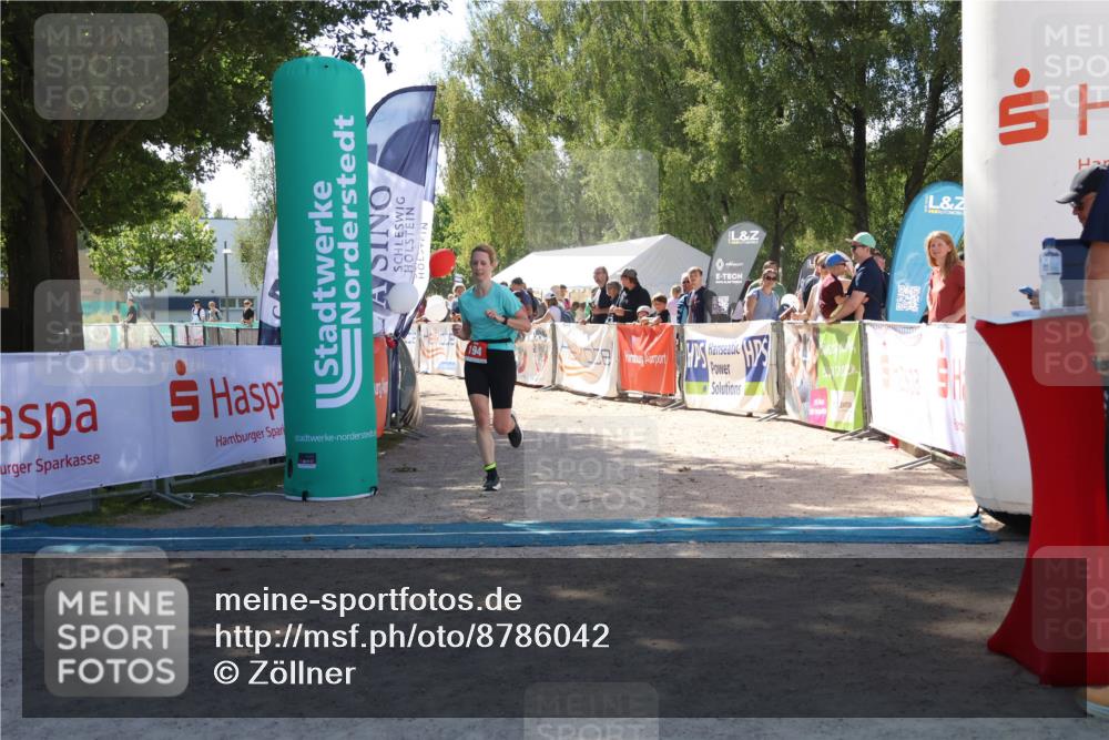 07.09.2025 - 19. Norderstedt Triathlon Zöllner http://msf.ph/oto/8786042 07.09.2025 13:22:11 Ziel 194 meine-sportfotos.de