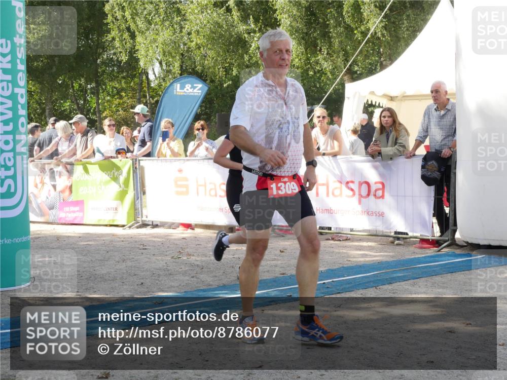 07.09.2025 - 19. Norderstedt Triathlon Zöllner http://msf.ph/oto/8786077 07.09.2025 12:57:59 Ziel 818, 1309, 1361, 1379 meine-sportfotos.de