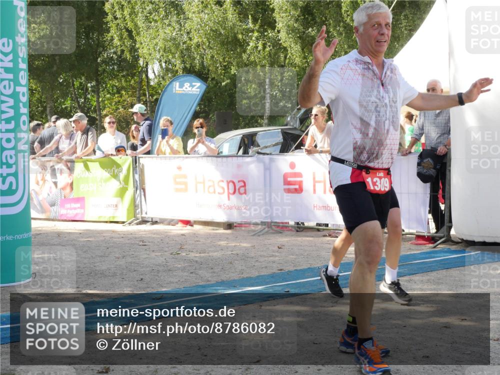 07.09.2025 - 19. Norderstedt Triathlon Zöllner http://msf.ph/oto/8786082 07.09.2025 12:57:59 Ziel 818, 1309, 1361, 1379 meine-sportfotos.de