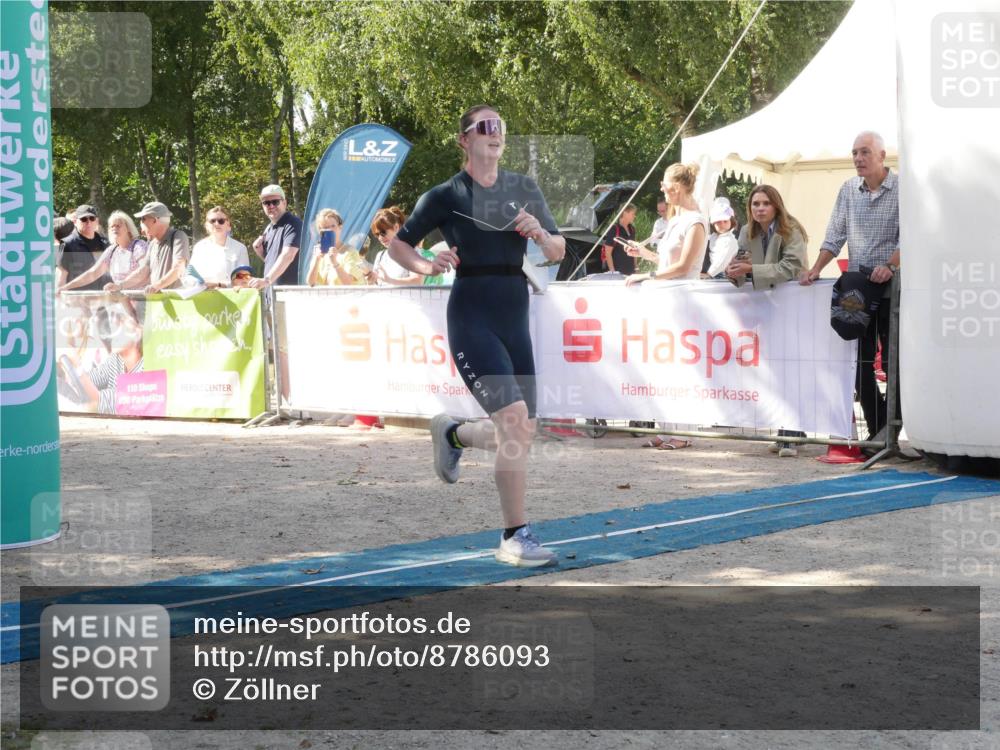07.09.2025 - 19. Norderstedt Triathlon Zöllner http://msf.ph/oto/8786093 07.09.2025 12:58:04 Ziel 818, 1309, 1361, 1379 meine-sportfotos.de