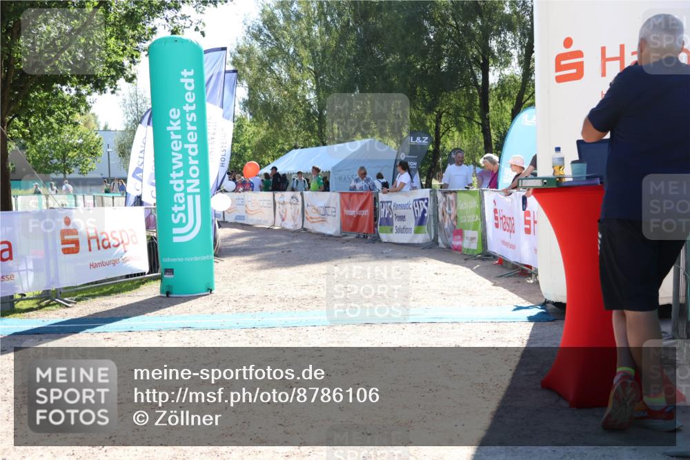 07.09.2025 - 19. Norderstedt Triathlon Zöllner http://msf.ph/oto/8786106 07.09.2025 15:37:41 Ziel  meine-sportfotos.de