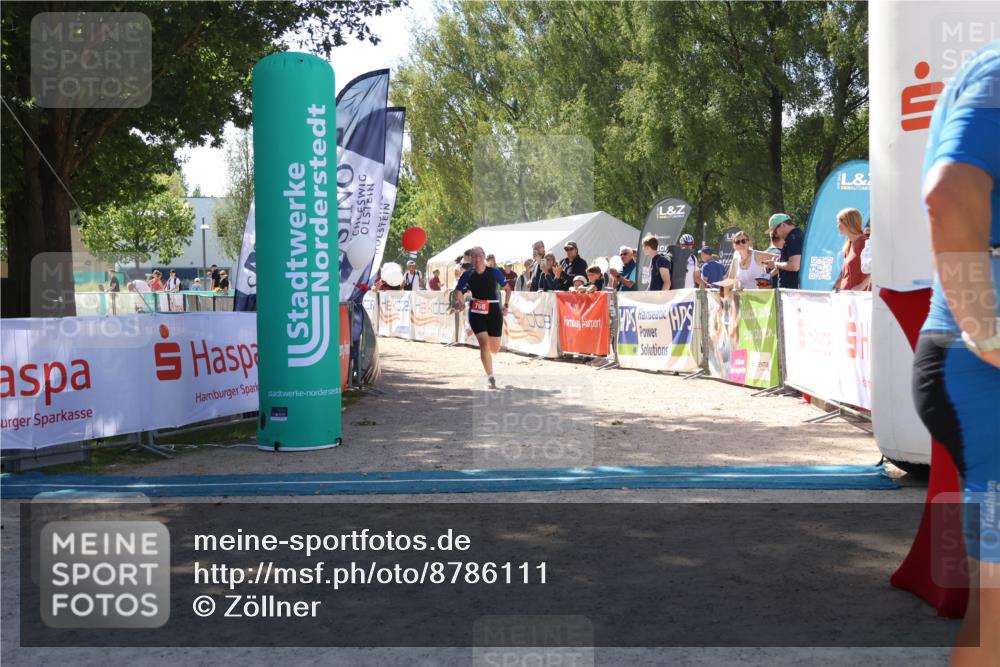07.09.2025 - 19. Norderstedt Triathlon Zöllner http://msf.ph/oto/8786111 07.09.2025 13:23:16 Ziel 766 meine-sportfotos.de