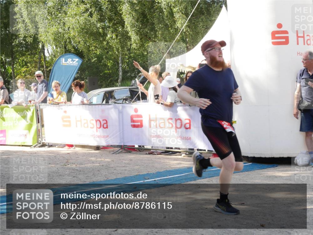 07.09.2025 - 19. Norderstedt Triathlon Zöllner http://msf.ph/oto/8786115 07.09.2025 12:58:47 Ziel 227, 251 meine-sportfotos.de