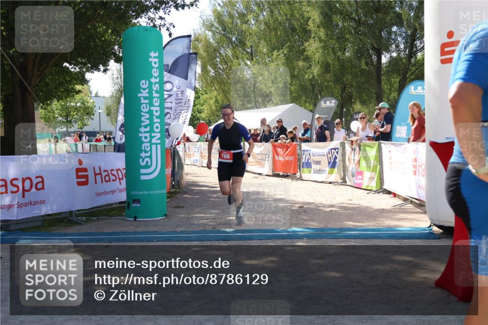 07.09.2025 - 19. Norderstedt Triathlon Zöllner http://msf.ph/oto/8786129 07.09.2025 13:23:18 Ziel 766 meine-sportfotos.de