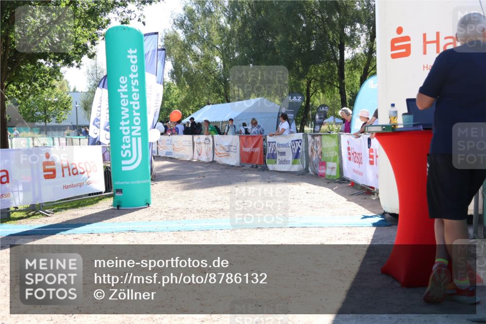 07.09.2025 - 19. Norderstedt Triathlon Zöllner http://msf.ph/oto/8786132 07.09.2025 15:37:44 Ziel  meine-sportfotos.de