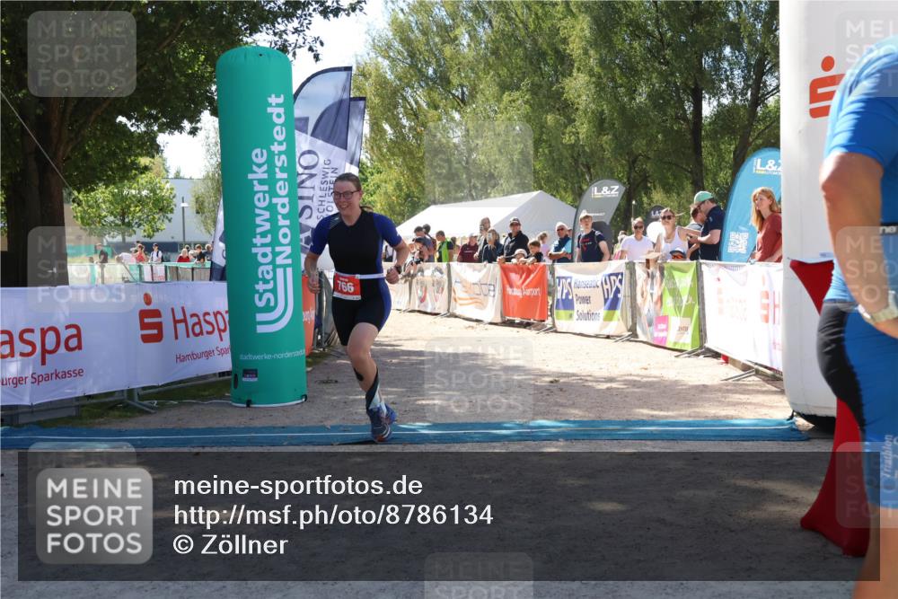 07.09.2025 - 19. Norderstedt Triathlon Zöllner http://msf.ph/oto/8786134 07.09.2025 13:23:18 Ziel 766 meine-sportfotos.de