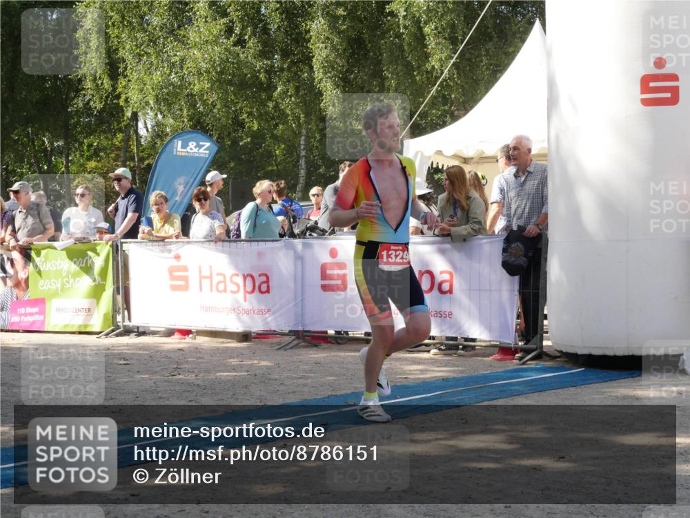 07.09.2025 - 19. Norderstedt Triathlon Zöllner http://msf.ph/oto/8786151 07.09.2025 12:59:04 Ziel 1329 meine-sportfotos.de