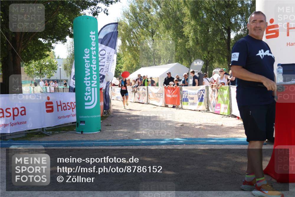 07.09.2025 - 19. Norderstedt Triathlon Zöllner http://msf.ph/oto/8786152 07.09.2025 13:23:52 Ziel 274 meine-sportfotos.de