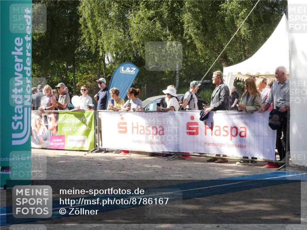 07.09.2025 - 19. Norderstedt Triathlon Zöllner http://msf.ph/oto/8786167 07.09.2025 13:00:03 Ziel 776, 1255 meine-sportfotos.de