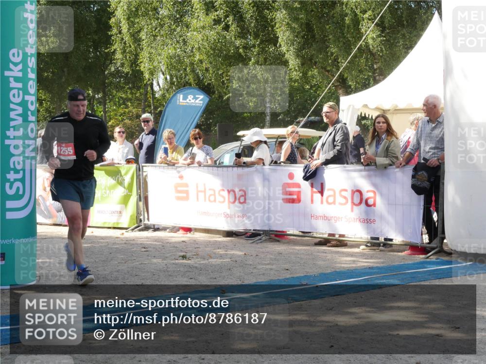 07.09.2025 - 19. Norderstedt Triathlon Zöllner http://msf.ph/oto/8786187 07.09.2025 13:00:05 Ziel 214, 776, 1255 meine-sportfotos.de